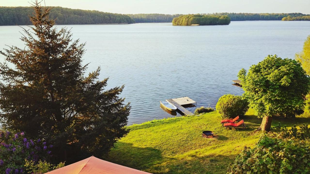 Ferienhaus SeeWaldMeer am Pinnower See bei Schwerin Pinnow  Exterior foto