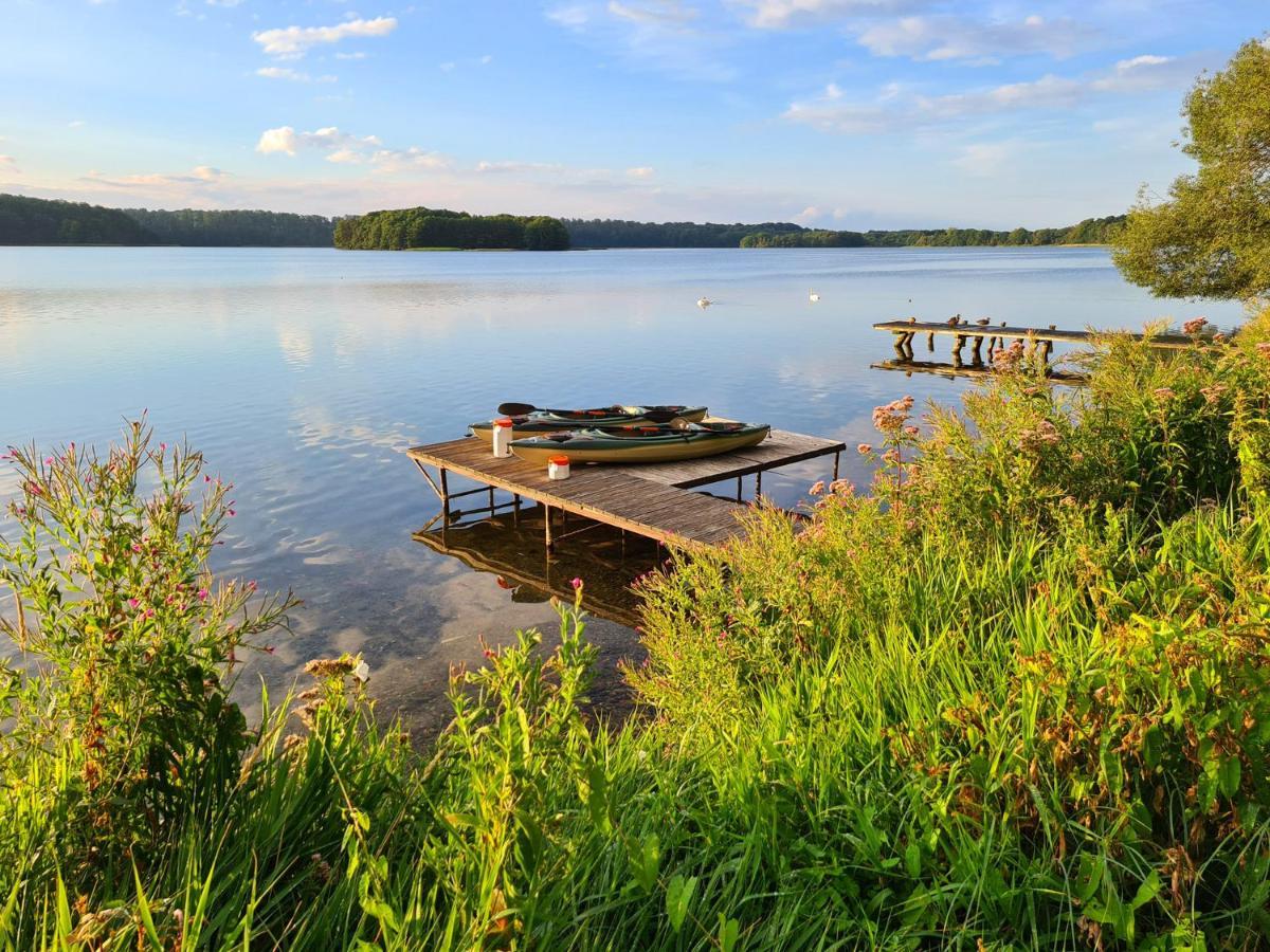 Ferienhaus SeeWaldMeer am Pinnower See bei Schwerin Pinnow  Exterior foto