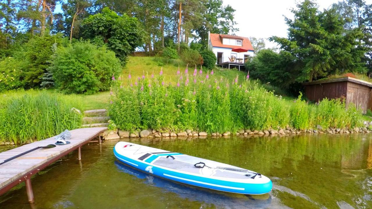 Ferienhaus SeeWaldMeer am Pinnower See bei Schwerin Pinnow  Exterior foto